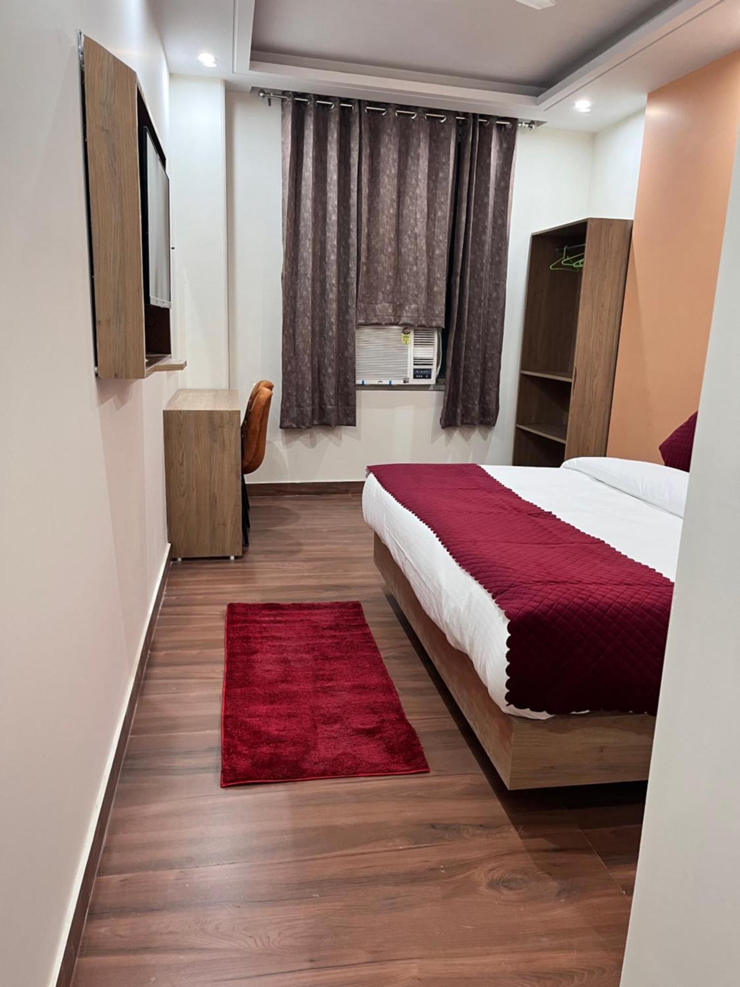 Hotel The Rise At Delhi Airport