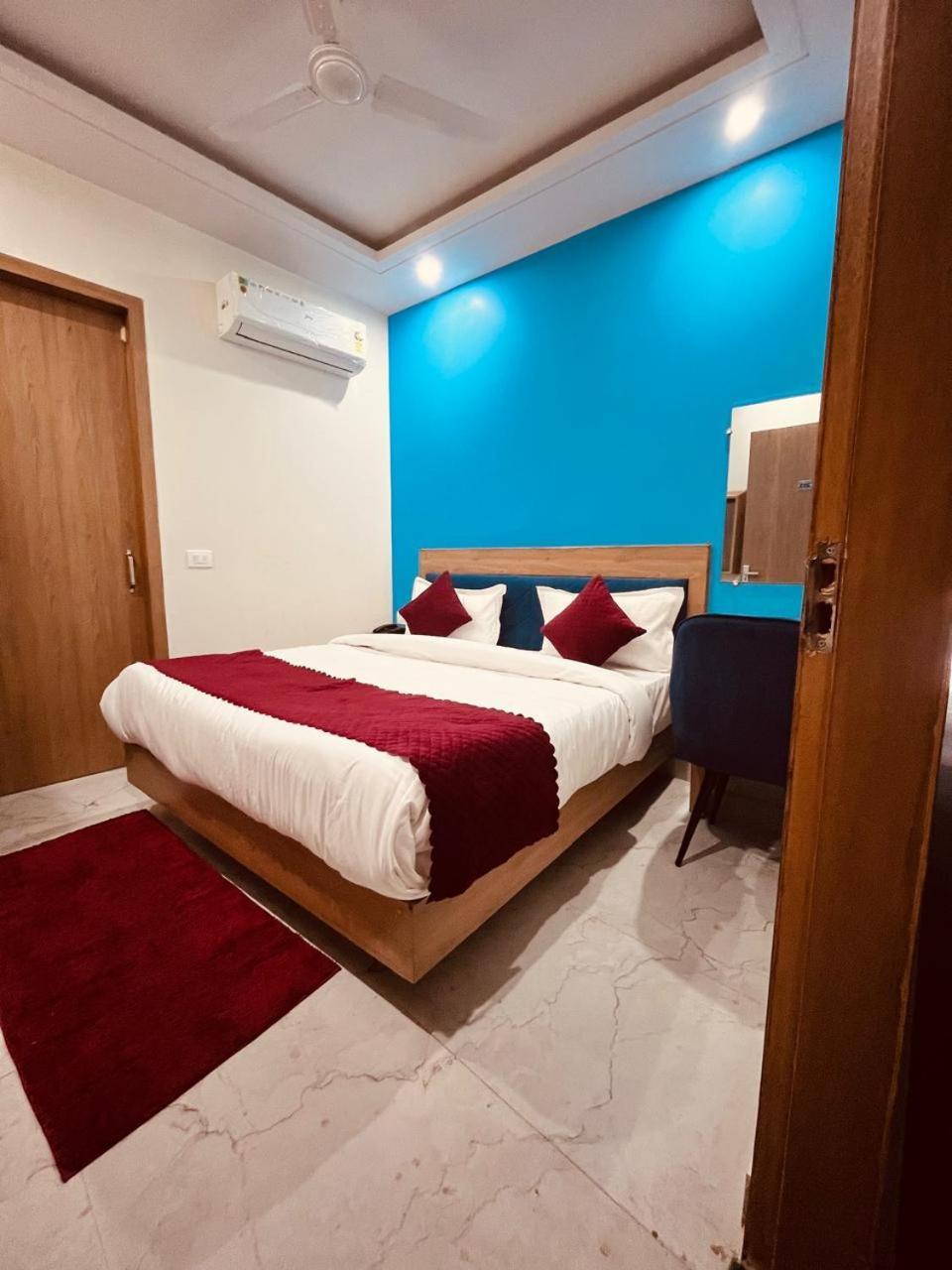 Hotel The Rise At Delhi Airport 3*